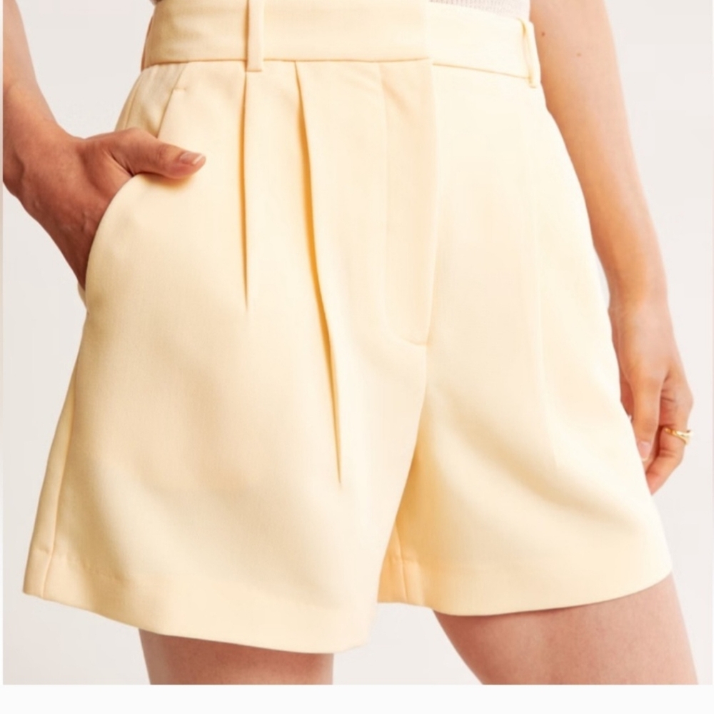 Butter Yellow Sloan Cream Women's Shorts